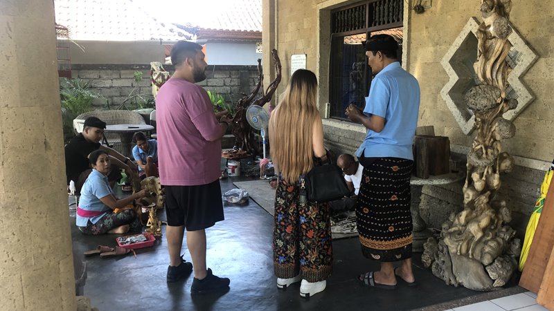 Ubud Shopping Tour is a half-day Bali tour package that lets you explore traditional Balinese art stores including Tohpati Batik, Celuk Gold & Silver, and Ubud art for a reasonable fee.